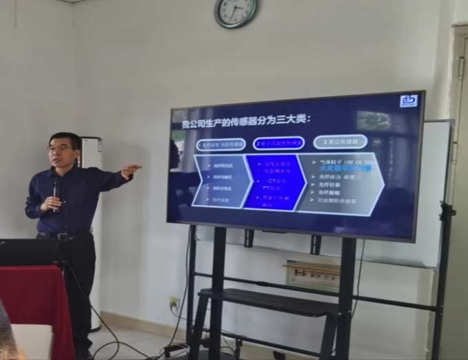 1752465769547057336.jpg 22.jpg